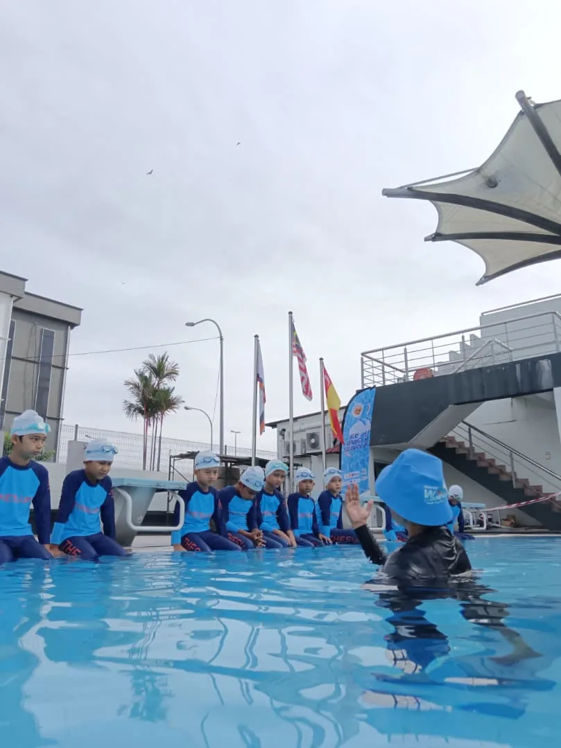 Kids Swimming Class